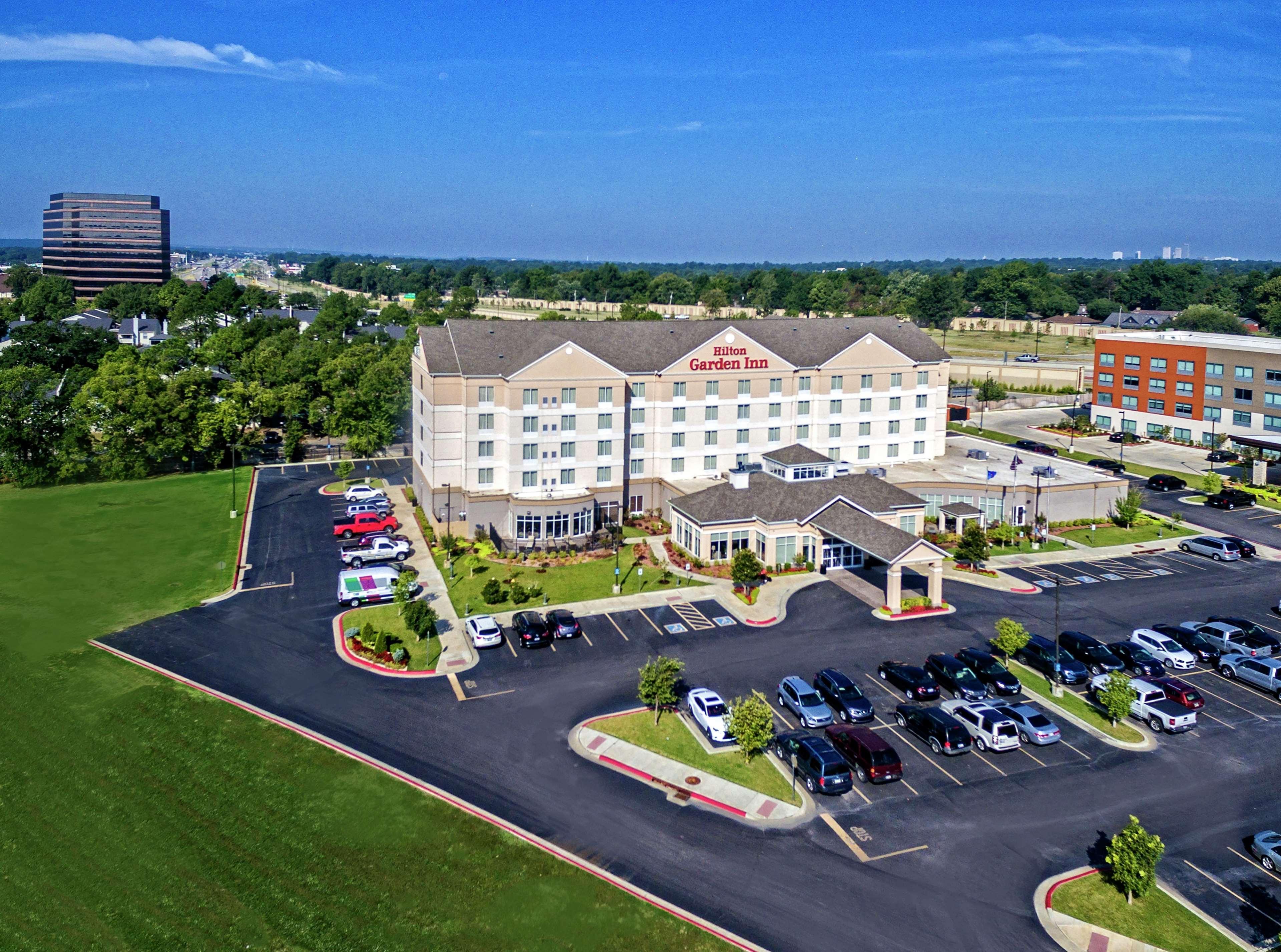 Hilton Garden Inn Midtown Tulsa Dış mekan fotoğraf