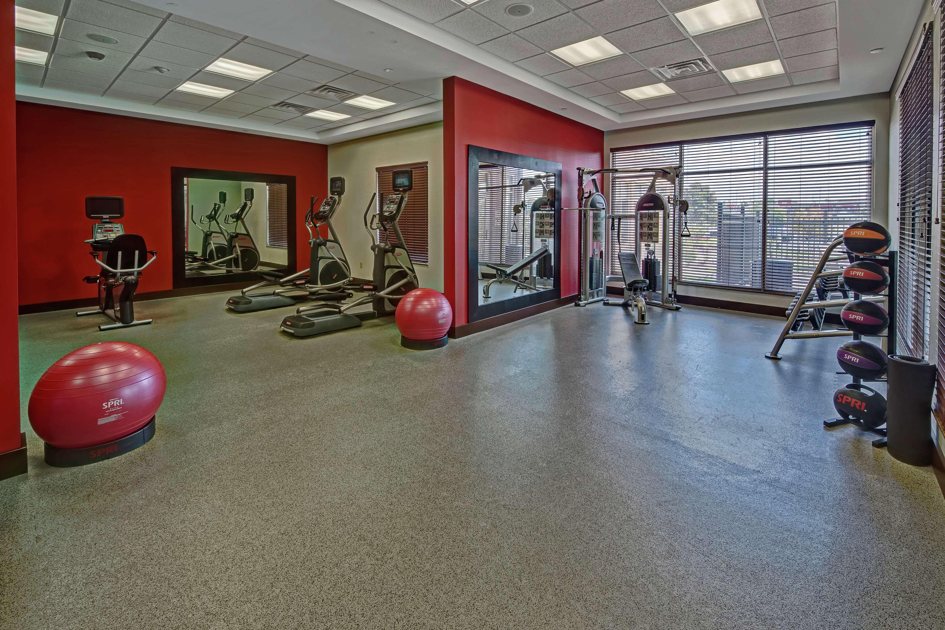 Hilton Garden Inn Midtown Tulsa Dış mekan fotoğraf